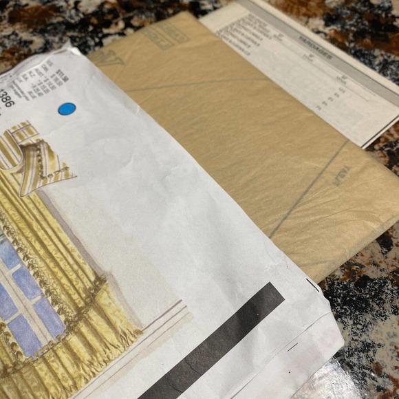 UNCUT Vogue 1386 Waverly Window Treatments Pattern Collection 4 Styles - Picture 7 of 9